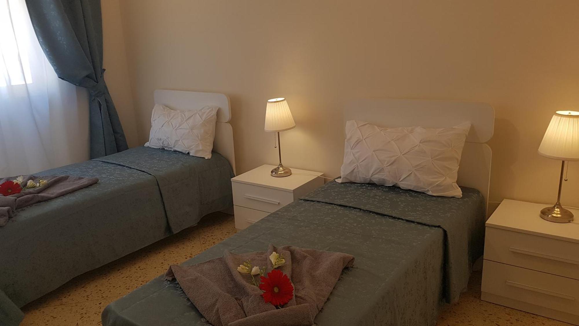 Residenze Benedetto Croce Hotel Bari Bagian luar foto