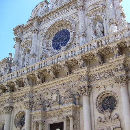 Residenze Benedetto Croce Hotel Bari Bagian luar foto