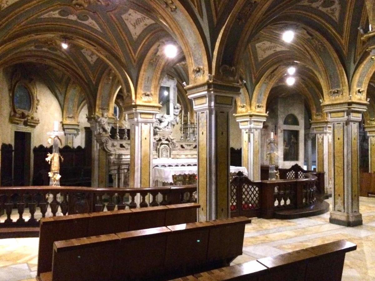 Residenze Benedetto Croce Hotel Bari Bagian luar foto